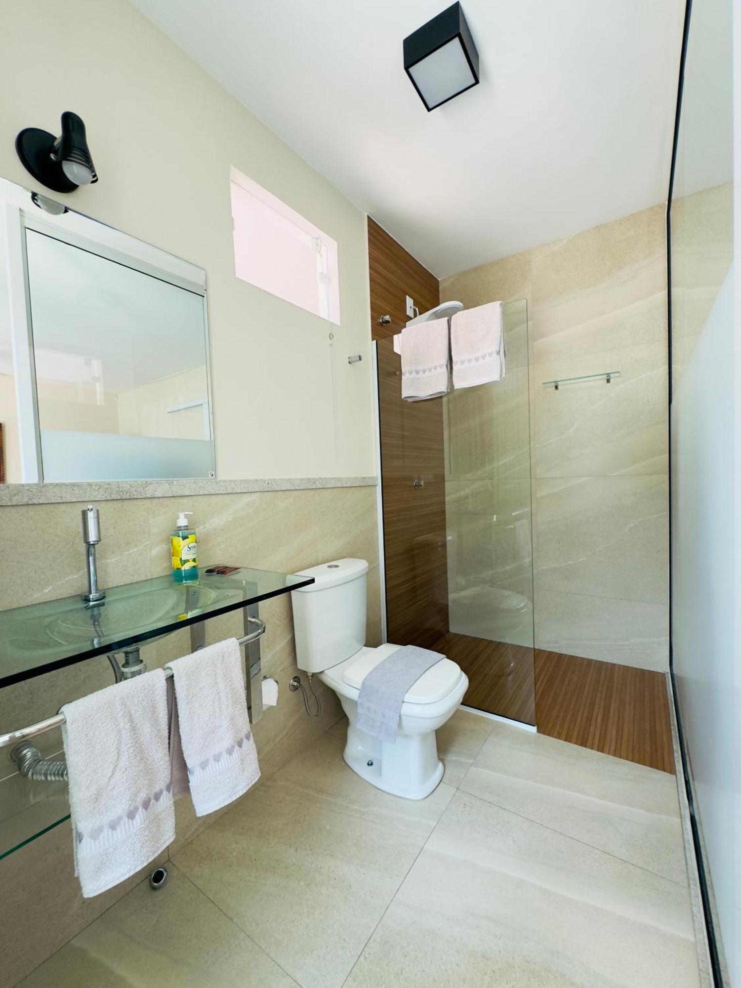 Pousada Familiar Vilage Bed & Breakfast Homestay Volta Redonda Bagian luar foto