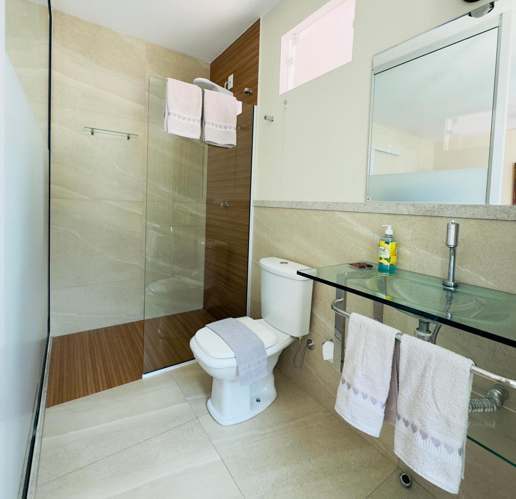 Pousada Familiar Vilage Bed & Breakfast Homestay Volta Redonda Bagian luar foto