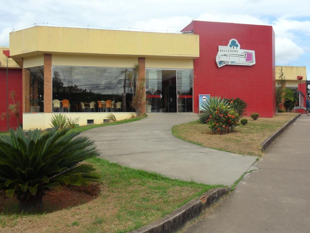 Pousada Familiar Vilage Bed & Breakfast Homestay Volta Redonda Bagian luar foto